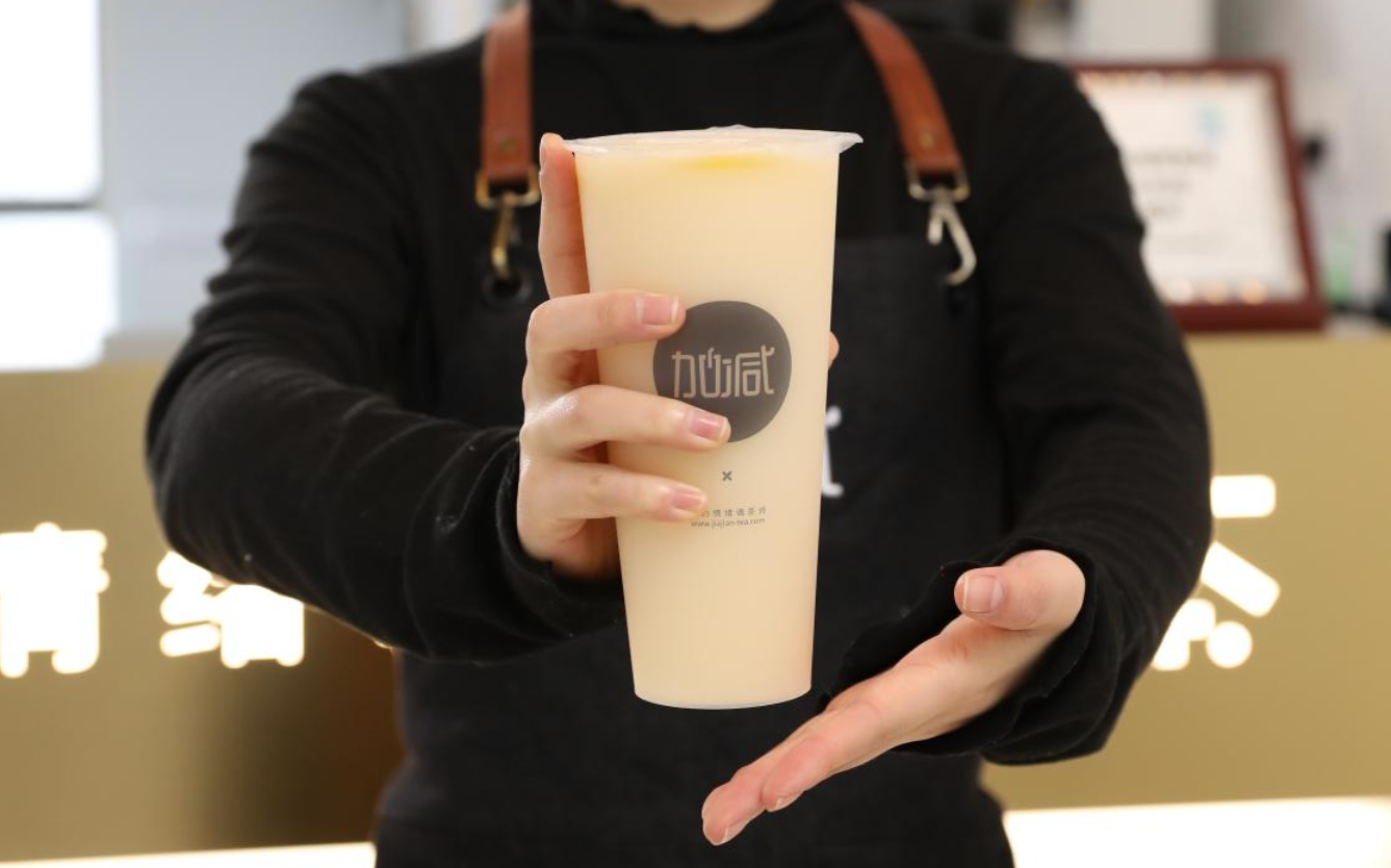 8040威尼斯茶饮：一个茶饮品牌如何才能让加盟商有信心