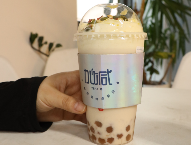 8040威尼斯茶饮：社交属性为奶茶赋予了特殊使命